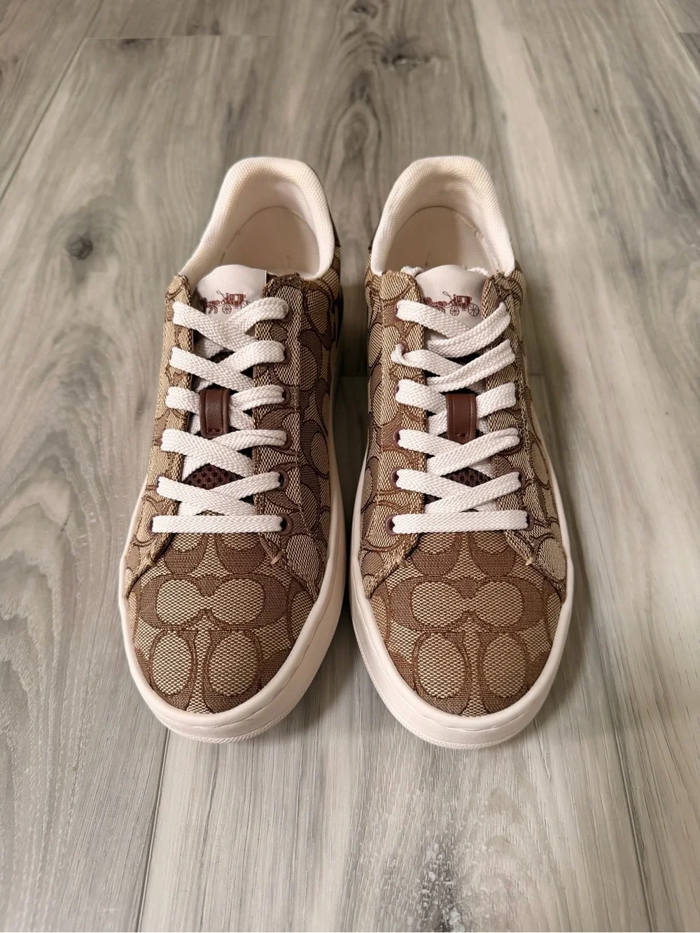 Coach Lowline Signature Canvas Sneakers Women’s Size 7 Khaki Brown G4967